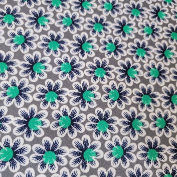 Max Studio White Navy and Green Daisy Sleeveless Fit and Flare Dress - Picture 8 of 10